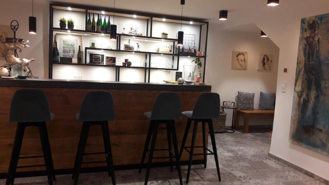 Gaestehaus Burgberg, Weinhaus Fries Kattenes エクステリア 写真